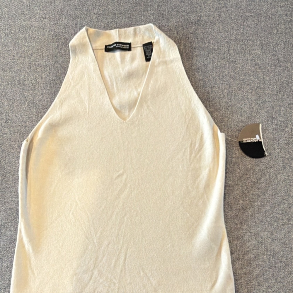 Valerie Stevens Knit Tank Top V-Neck halter back. Ivory Petite L. Y2K.